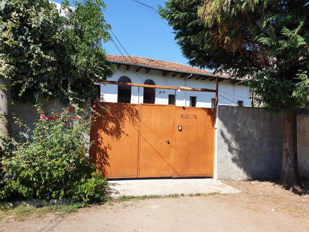 Barlin Guesthouse Grill&Camping Shkodër Exteriör bild