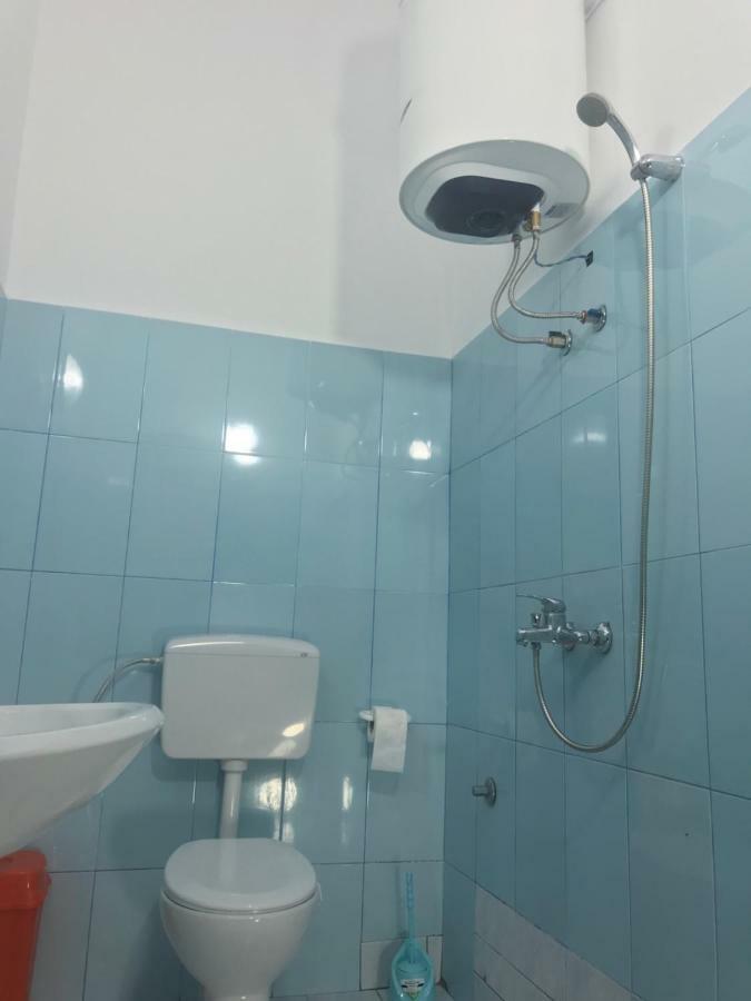 Barlin Guesthouse Grill&Camping Shkodër Exteriör bild