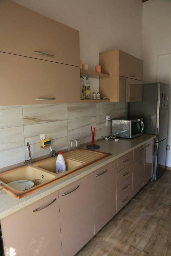 Barlin Guesthouse Grill&Camping Shkodër Exteriör bild